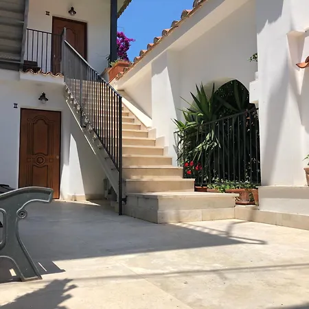 Cala San Francesco Bed & Breakfast *
