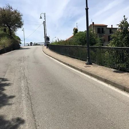 לינה וארוחת בוקר Cala San Francesco 4*