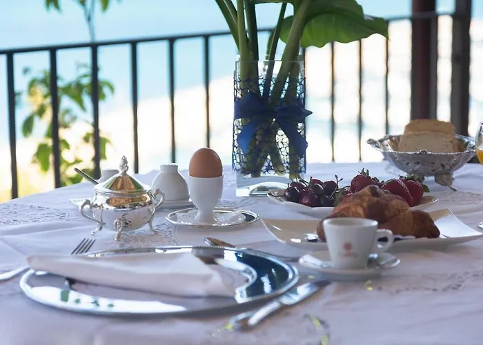 Alojamento de Acomodação e Pequeno-almoço Cala San Francesco